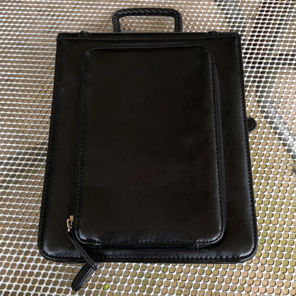 Langdon Leather Vintage Purse - Picture 5 of 8